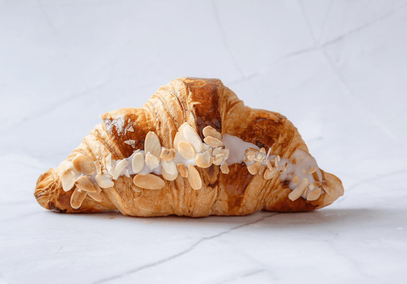 croissant aux amandes